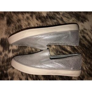 Sperry Top-Siders Seaside Women’s Slip On Sz 6.5 Silver Snake Print Leather